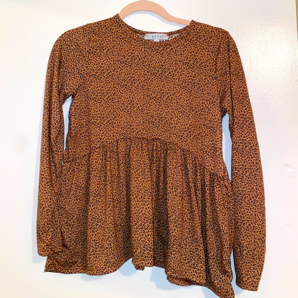 Tan leopard top